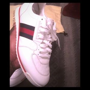 All white size 9.5 Gucci sneakers